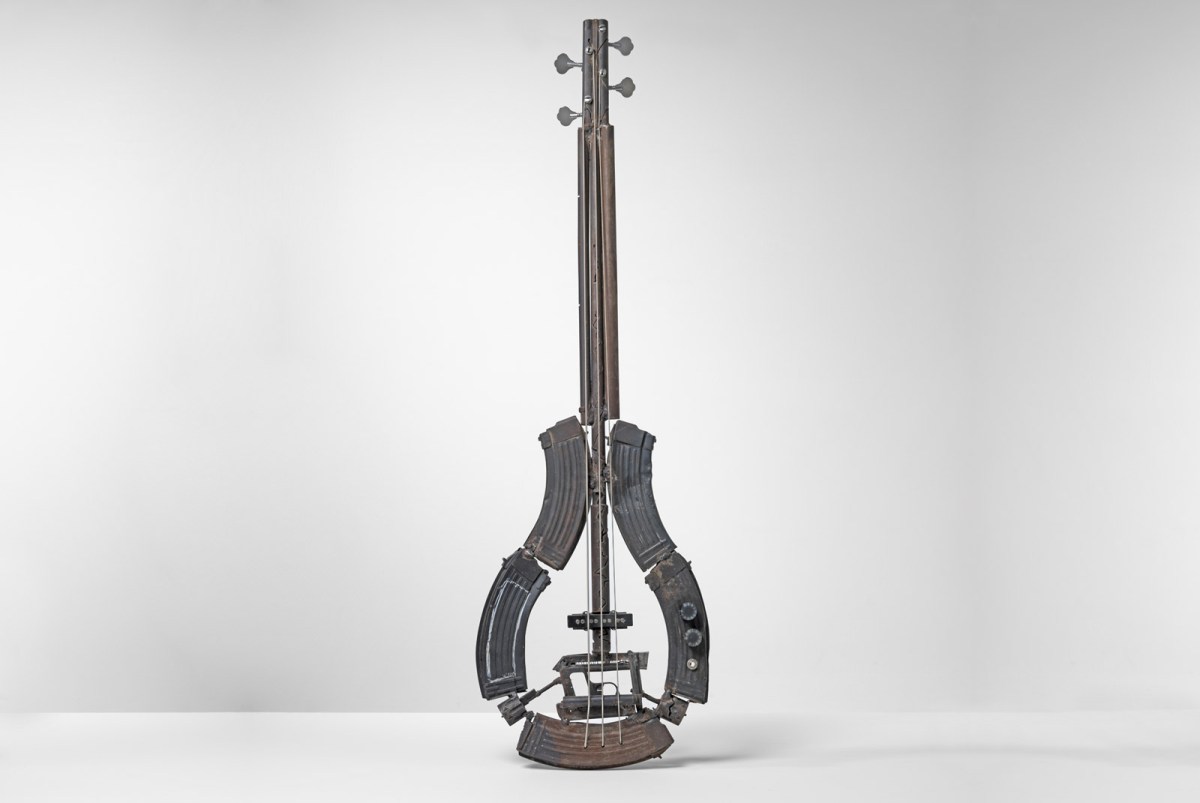 Pedro Reyes – ARTTEXTUM